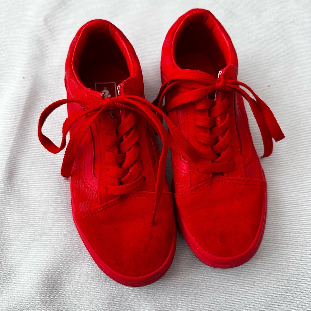 Vans “Off the Wall” in Red